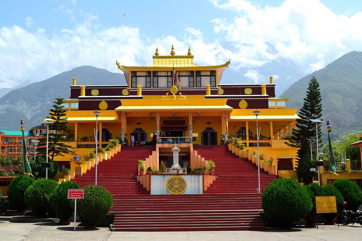 Dharamshala Dalai Lama temple mountains