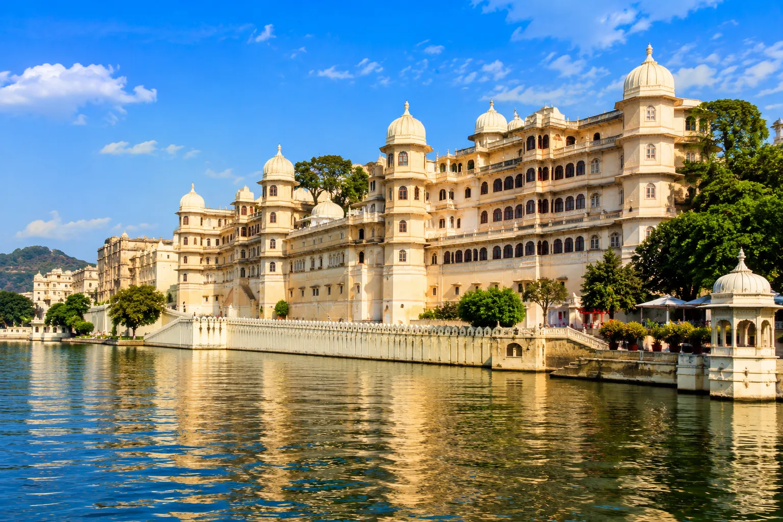 Udaipur City Palace Rajasthan Tour Package